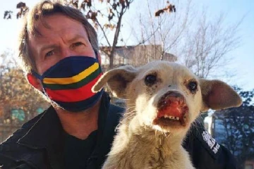 காபுல்  குண்டுவெடிப்பில்  200   விலங்குகளுடன் உயிர் தப்பிய நபர்!