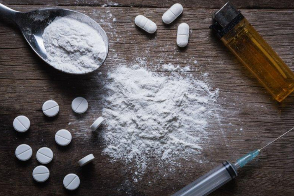 யாழில் 6 இளைஞர்கள் அதிரடியாக கைது | Heroin 6 Youths Arrested In Jaffna