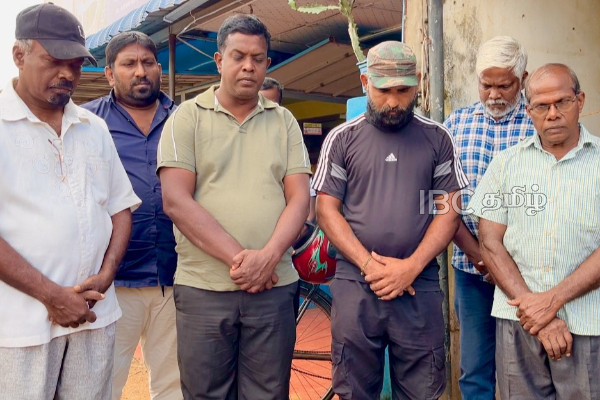 பேரனர்த்தத்தில் உயிரிழந்தவர்களுக்கு வவுனியாவில் அஞ்சலி! | Tributes Paid To Those Who Died In The Flood In Sl