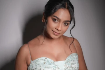 மூன்று முடிச்சு சீரியல் நடிகை ஸ்வாதியின் லேட்டஸ்ட் போட்டோஷூட்..