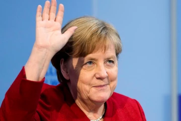 அகதிகளுக்கு தன் நாட்டைத் திறந்துவிட்ட ஜேர்மன் சேன்ஸலர் ஏஞ்சலா மெர்க்கல்: உலகுக்கு கற்றுக்கொடுத்த பாடம்