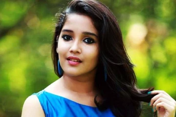 நடிகை அனிகா சுரேந்தரா இது, அடையாளமே தெரியாத அளவிற்கு வித்தியாசமான போட்டோ ஷுட்- இதோ பாருங்க
