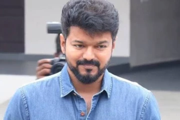 வீட்டை சுற்றி தேங்கி நிற்கும் வெள்ளம்: ஓடி வந்து உதவிய விஜய் மக்கள் இயக்கம்