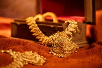 வாரம் முழுவதும் உயர்ந்த தங்கம் விலை - இன்றைய நிலவரம்!