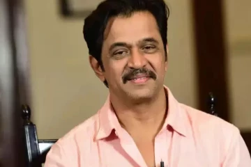 நடிகர் அர்ஜுனின் இன்னொரு மகளை பார்த்திருக்கிறீர்களா! டாப் ஹீரோயின்களை மிஞ்சும் அழகு