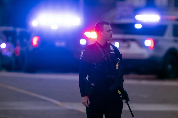 அமெரிக்கா மனநல மருத்துவமனையில் துப்பாக்கிச்சூடு ; இருவர் பலி | Shooting At Us Psychiatric Hospital