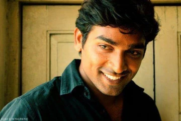 சினிமாவுக்கு வந்ததே அதற்கு தான்.. விஜய் சேதுபதி வாழ்க்கையில் பட்ட கஷ்டம்