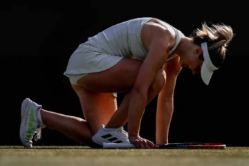 புற்றுநோய் சிகிச்சையின் இடையே வென்ற கனடா வீராங்கனை! ஒற்றை பதிவால் அதிர்ச்சியடைந்த ரசிகர்கள்