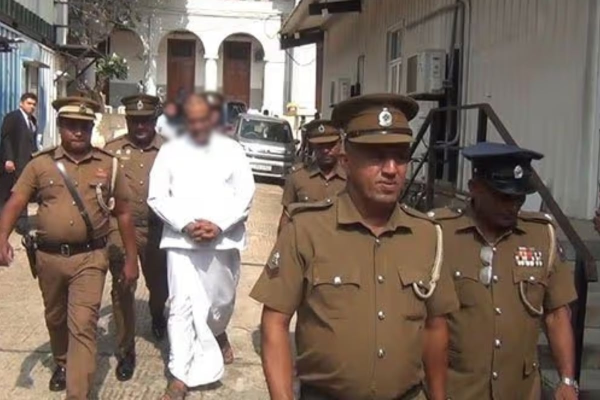அநுர அரசிற்கு நெருக்கடிகயை ஏற்படுத்தவுள்ள காவி உடை - களமிறங்கும் இளைய தலைமுறை | Removal Of Gnanasara Thero Robes Protest Planned அநுர அரசிற்கு நெருக்கடிகயை ஏற்படுத்தவுள்ள காவி உடை - களமிறங்கும் இளைய தலைமுறை | Removal Of Gnanasara Thero Robes Protest Planned