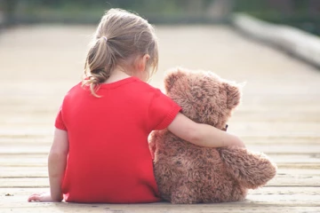 இலங்கையில் சிறுவர்களின் நிர்வாணப் புகைப்படங்கள் விற்பனை; திடுக்கிடும் தகவல்!