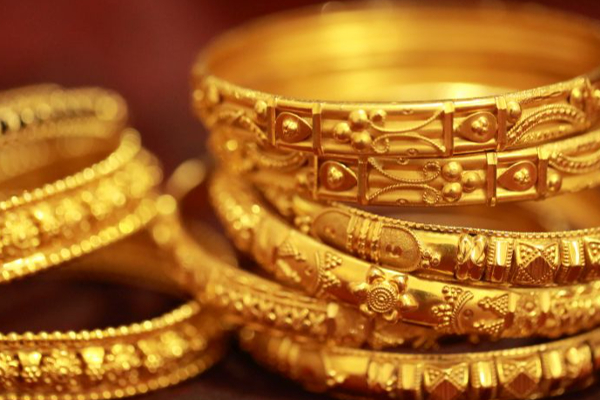 நாளுக்கு நாள் அதிகரித்துவரும் விலை; தங்கத்தில் முதலீடு செய்வது எப்படி? தெரிந்துகொள்ளுங்கள் | Rising Prices Day By Day How To Invest In Gold நாளுக்கு நாள் அதிகரித்துவரும் விலை; தங்கத்தில் முதலீடு செய்வது எப்படி? தெரிந்துகொள்ளுங்கள் | Rising Prices Day By Day How To Invest In Gold