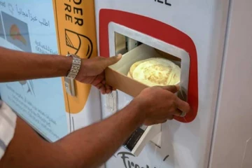 பசியைப்போக்கும் இயந்திரத்தை அறிமுகப்படுத்திய டுபாய்!