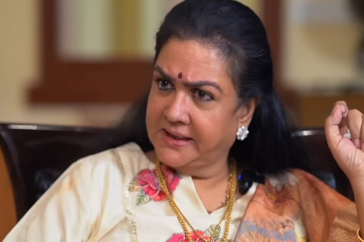 பொண்டாட்டி அப்படி ஆடுனா எந்த புருஷன் பார்த்துட்டு சும்மா இருப்பான்!! நடிகை ஊர்வசி... | Urvashi Critiques Cinemas Glamour Culture பொண்டாட்டி அப்படி ஆடுனா எந்த புருஷன் பார்த்துட்டு சும்மா இருப்பான்!! நடிகை ஊர்வசி... | Urvashi Critiques Cinemas Glamour Culture