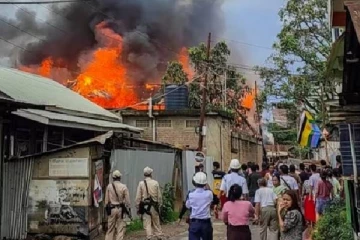 பற்றியெரியும் இந்திய மாநிலம்... 100 கடந்த பலி எண்ணிக்கை: மத்திய அமைச்சரின் குடியிருப்பு தீக்கிரை