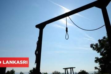 காட்டுமிராண்டித்தனமான மரண தண்டனைச் சட்டத்தின் கீழ் தனது சொந்த மகளால் தூக்கிலிடப்பட்டார்