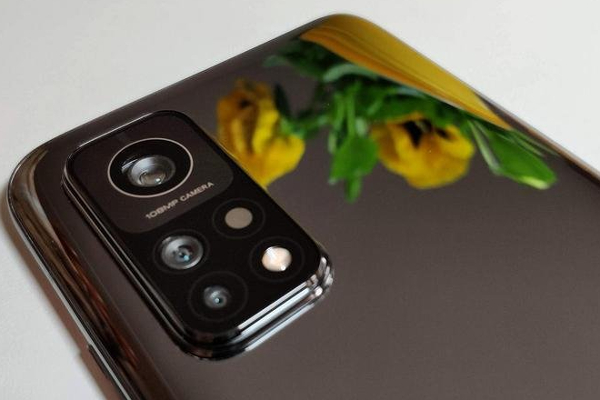 චීන දුරකථන විසි කරන්නැයි රජය නියෝග කරයි..? | Banned Chinese Phones
