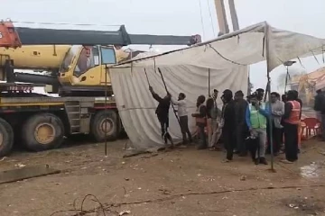 700 அடி ஆழ்துளை கிணற்றில் குழந்தை: 10 நாட்களாக தொடரும் மீட்புபணி