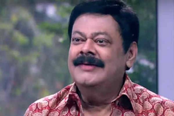 நடிகர் மதன் பாபு காலமானார்! 5 மணியளவில் வீட்டில் நடந்தது என்ன? | Actor Madhan Babu Passed Away At Home