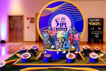 IPL ஏலத்தில் அதிக தொகைக்கு வாங்கப்பட்ட 10 வீரர்கள் -தெரிஞ்சா ஆச்சரியப்படுவீங்க!