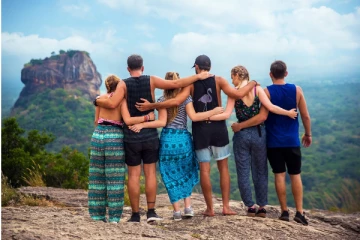 பிரான்ஸில் இருந்து இலங்கை வந்த குடும்பத்திற்கு அதிர்ச்சி கொடுத்த யானை