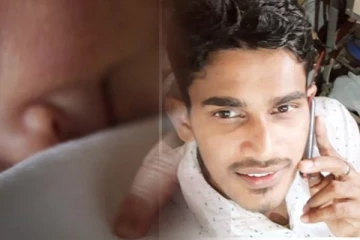 இலங்கையில் குழந்தையை காப்பாற்றிய இளைஞனுக்கு விருது வழங்கும் பொலிஸ்