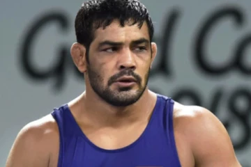 கொலை வழக்கில் கைது செய்யப்பட்ட பிரபல மல்யுத்த வீரர் சுஷில்குமார் சஸ்பெண்ட்! இந்தியன் ரயில்வே அதிரடி