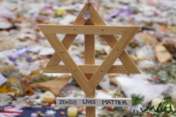 துப்பாக்கிச் சூட்டின் நிழலில் இங்கிலாந்து ; யூதர்களுக்கு எதிரான பயங்கரவாத திட்டம் | England Shadow Of Shooting Terrorist Plot Against