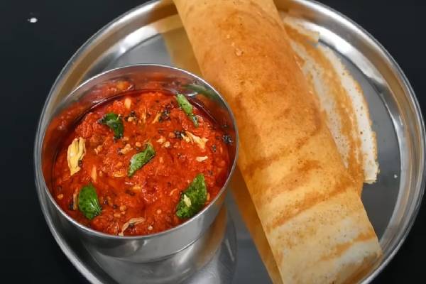 தள்ளுவண்டி கடை பாணியில் அசத்தல் தக்காளி சட்னி வேண்டுமா? இந்த ஒரு பொருளை சேத்துகோங்க | Thalluvandi Kadai Tomato Chutney Recipe In Tamil