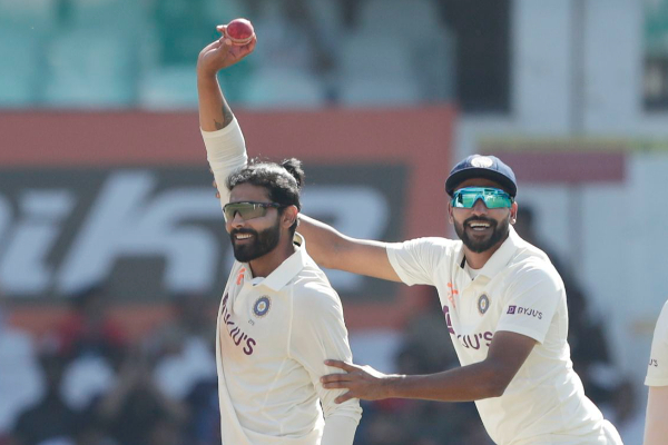 அஸ்வினால் பீதியடைந்த ஸ்மித் - வைரல் ஆகும் கோலியின் காணொளி | Aus Ind Test Viral Video Virat Kohli Aswin Bowling அஸ்வினால் பீதியடைந்த ஸ்மித் - வைரல் ஆகும் கோலியின் காணொளி | Aus Ind Test Viral Video Virat Kohli Aswin Bowling