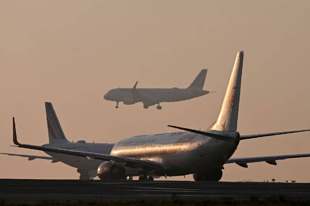 ஐரோப்பிய ஒன்றியத்தின் பசுமை எரிபொருள் திட்டத்துக்கு விமான நிறுவனங்கள் போர்க்கொடி | Airlines Protest Eu S Green Fuel Plan