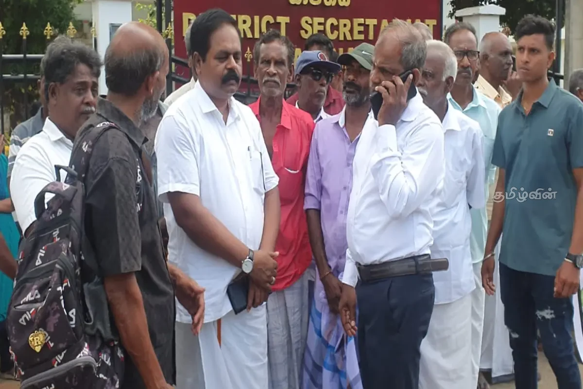 36 வருடங்களாக கிடைக்காத காணிகள்.. யாழில் இன்று போராட்டம் | Protest In Jaffna Today 36 வருடங்களாக கிடைக்காத காணிகள்.. யாழில் இன்று போராட்டம் | Protest In Jaffna Today