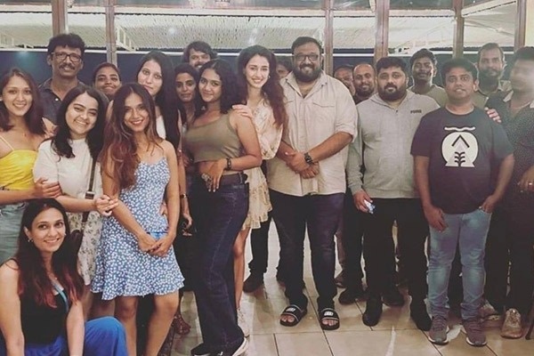 பிரம்மாண்ட தொகைக்கு விற்கப்பட்ட சூர்யா42! சூர்யா கெரியரில் உச்சம் | Suriya 42 Hindi Rights Sold For Huge Sum பிரம்மாண்ட தொகைக்கு விற்கப்பட்ட சூர்யா42! சூர்யா கெரியரில் உச்சம் | Suriya 42 Hindi Rights Sold For Huge Sum