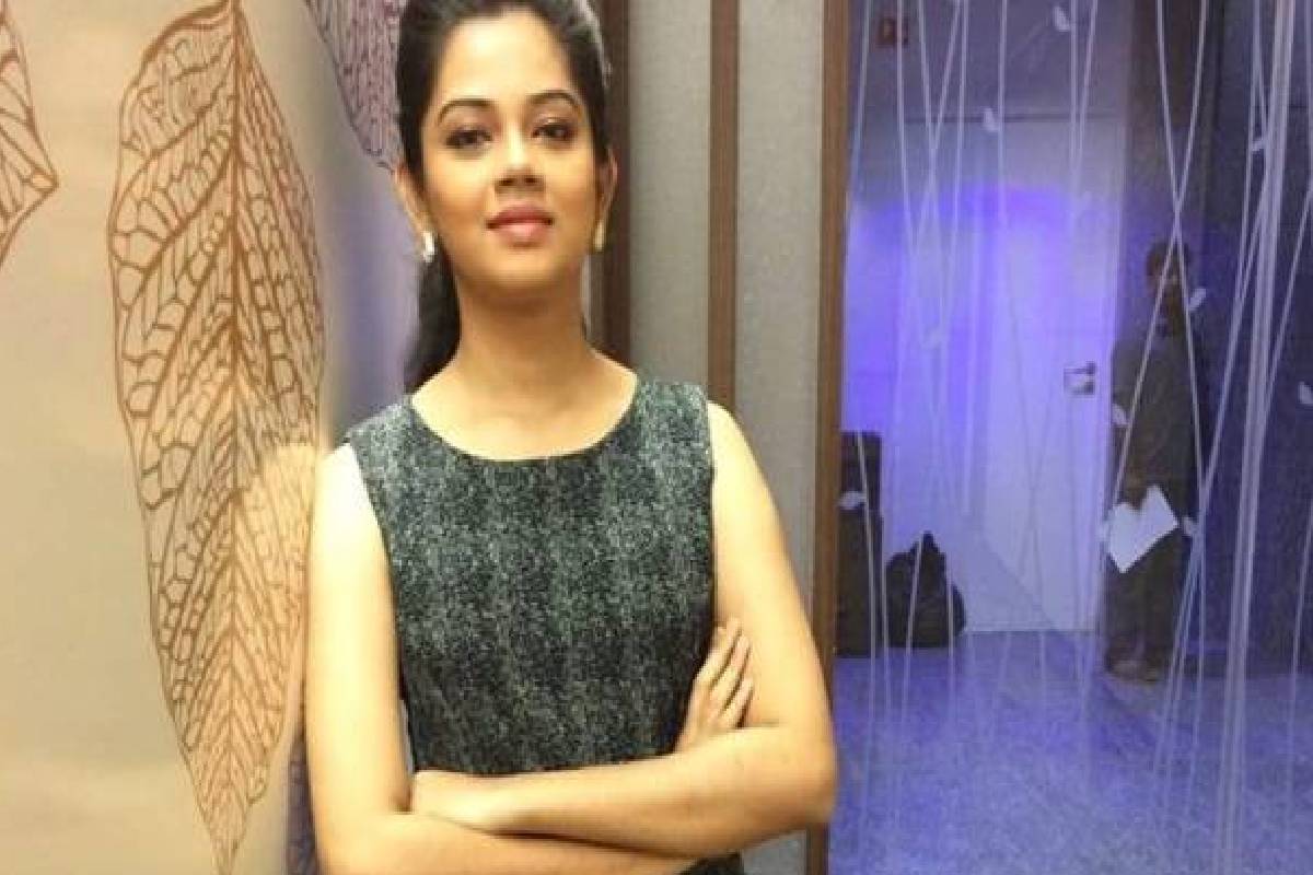 புதிய கார் வாங்கிய பிக்பாஸ் புகழ் அனிதா சம்பத் - பழைய கார் குறித்து உருக்கமான பதிவு! | Bigg Boss Fame Anitha Sampath Buys New Car Video