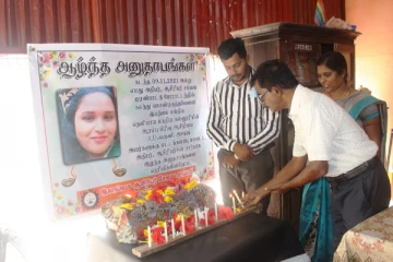 மட்டக்களப்பு  பாடசாலைகளில் வெள்ளைக்கொடிகளை பறக்கவிடுமாறு கோரிக்கை!