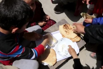 4 லட்சம் பேரை கைவிட்ட ஐநா - உணவில்லாமல் கதறும் பாலஸ்தீனர்கள்!