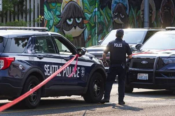 அமெரிக்காவில் 3 பேர் துப்பாக்கியால் சுட்டுக்கொலை! 6 பேர் படுகாயம் | America Seattle Gun Shooting 3 Dead 6 Injured