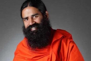 அந்தர் பல்டி அடித்த பாபா ராம்தேவ்..!