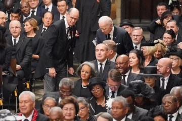 இறுதிச்சடங்கில் அதிபர் ஜோ பைடன் ஒதுக்கப்பட்டாரா? வெளியான உண்மை காரணம்!