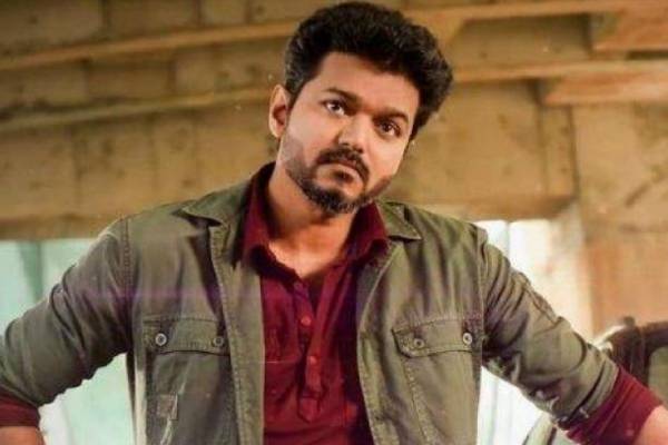 துள்ளாத மனமும் துள்ளும் படப்பிடிப்பில் சூப்பராக விஜய் எடுத்த புகைப்படம்- இதுவரை பார்க்காத ஒன்று | Thullatha Manamum Thullum Shooting Spot Unseen