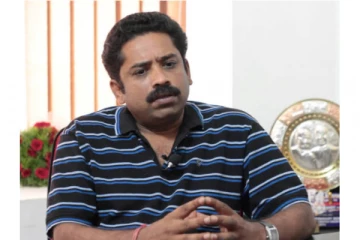 கொரோனா தடுப்பூசிக்கு இதுதான் சிறந்த வழி: இயக்குனர் சீனு ராமசாமியின் ஐடியா