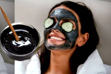 கரும்புள்ளிகளை வேருடன் எடுக்கும் மாஸ்க்! நைட் டைம்-ல போடுங்க