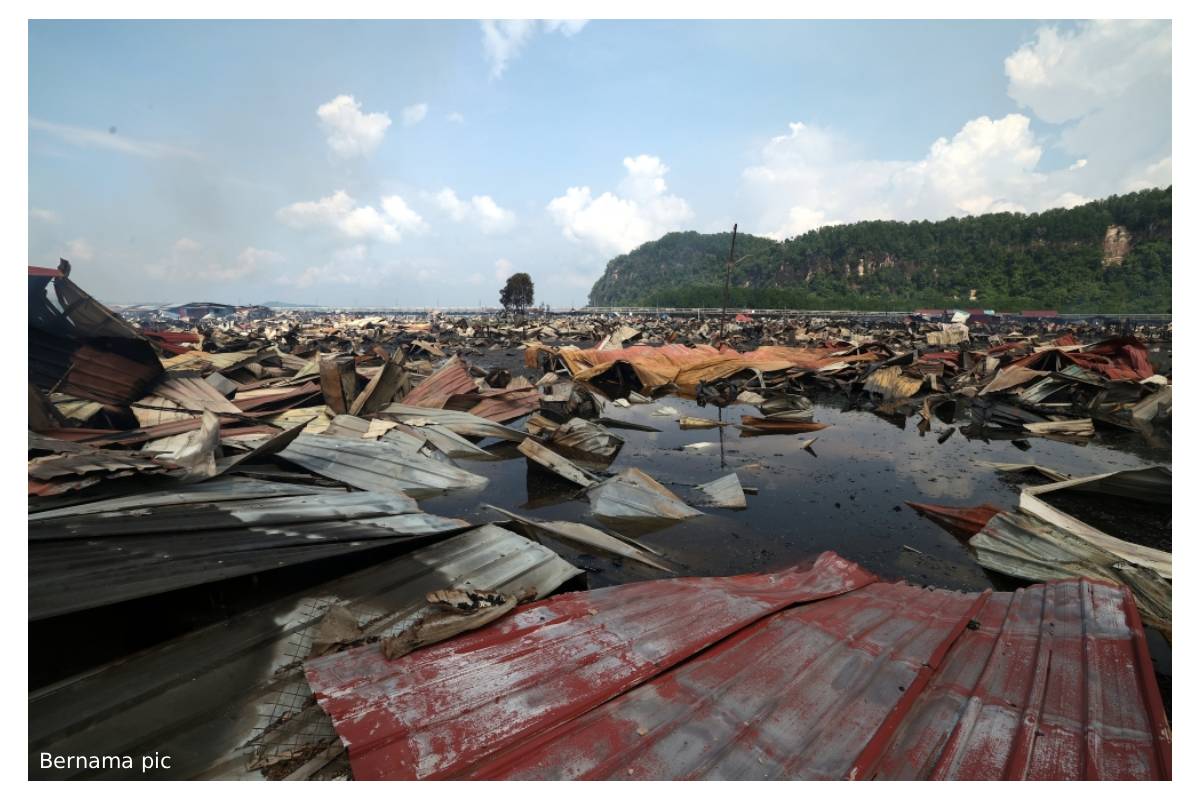 1000 house fire in malaysia