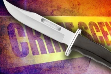 டோர்ச் அடித்தவருக்கு கத்திக்குத்து: சந்தேக நபர் மாயம்