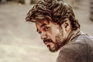 விஜய் பிறந்தநாளுக்கு மதுரை ரசிகர்கள் ஒட்டிய பரபரப்பு போஸ்டர்! போட்டோ படுவைரல்