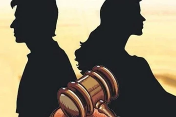 பாலியல் ரீதியாக தூண்டும் ஆடை... புகார் அளிப்பவர்களுக்கு செக் வைத்த நீதிமன்றம்!