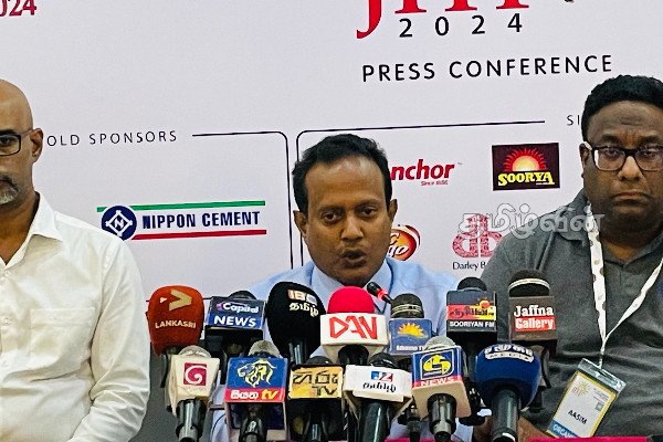 யாழ். வர்த்தக சந்தையில் குழப்பம் : வர்த்தக தொழிற்றுறை மன்றத் தலைவர் காட்டம் | Jaffna Municipal Council And Trade Market Issue