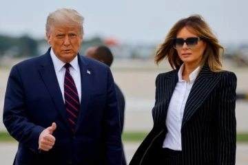 மீண்டும் முதல் பெண்மணியாகும் ஆசை - டொனால்ட் டிரம்புடன் மெலானியா கூடுதல் நெருக்கம்