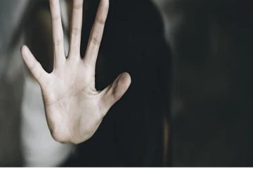 பெற்ற மகள்கள் 3 பேரிடம் தந்தை வெறிச்செயல் - அதிரவைக்கும் சம்பவம்!