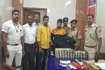 உரிய ஆவணங்கள் இன்றி கொண்டுவரப்பட்ட ரூ.75 லட்சம் பணம் பறிமுதல்