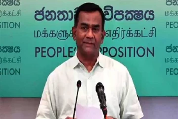 அமைச்சரவை மாற்றத்தால் பிரச்சினைகள் தீராது